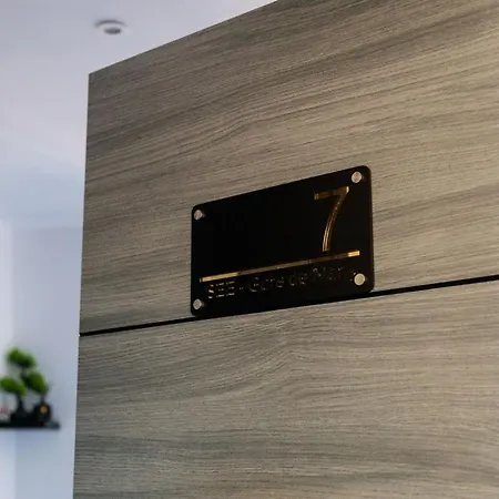 - Gare De Marly 公寓 瓦朗西纳