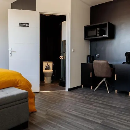 - Gare De Marly 公寓